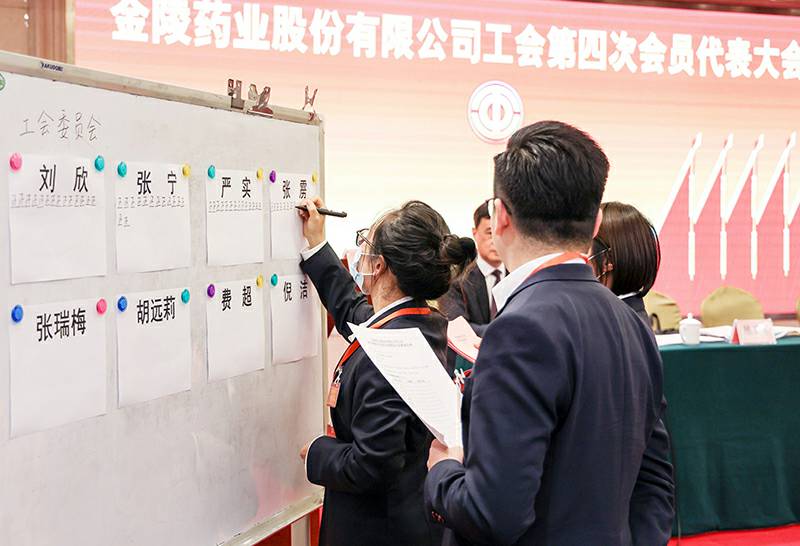 3A4A81661115.jpg 3A4A81661115.jpg